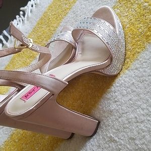 Betsey Johnson💗 Rhinestone Heels
